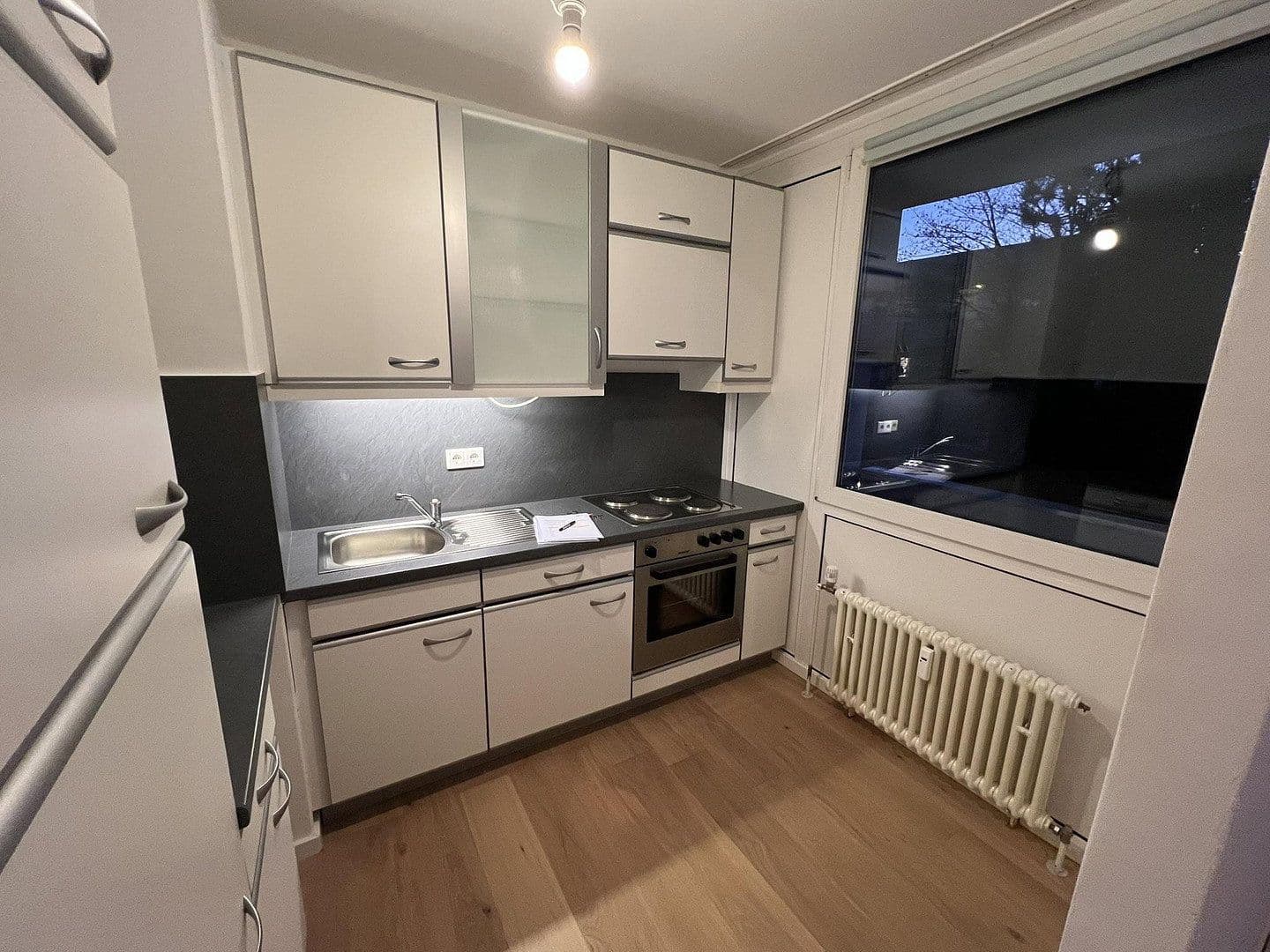 Pronájem bytu 1+1 40 m², Münchnerstr. 54, Kr. München - Unterhaching, Bavorsko Pronájem bytu 1+1 40 m², Münchnerstr. 54, Kr. München - Unterhaching, Bavorsko