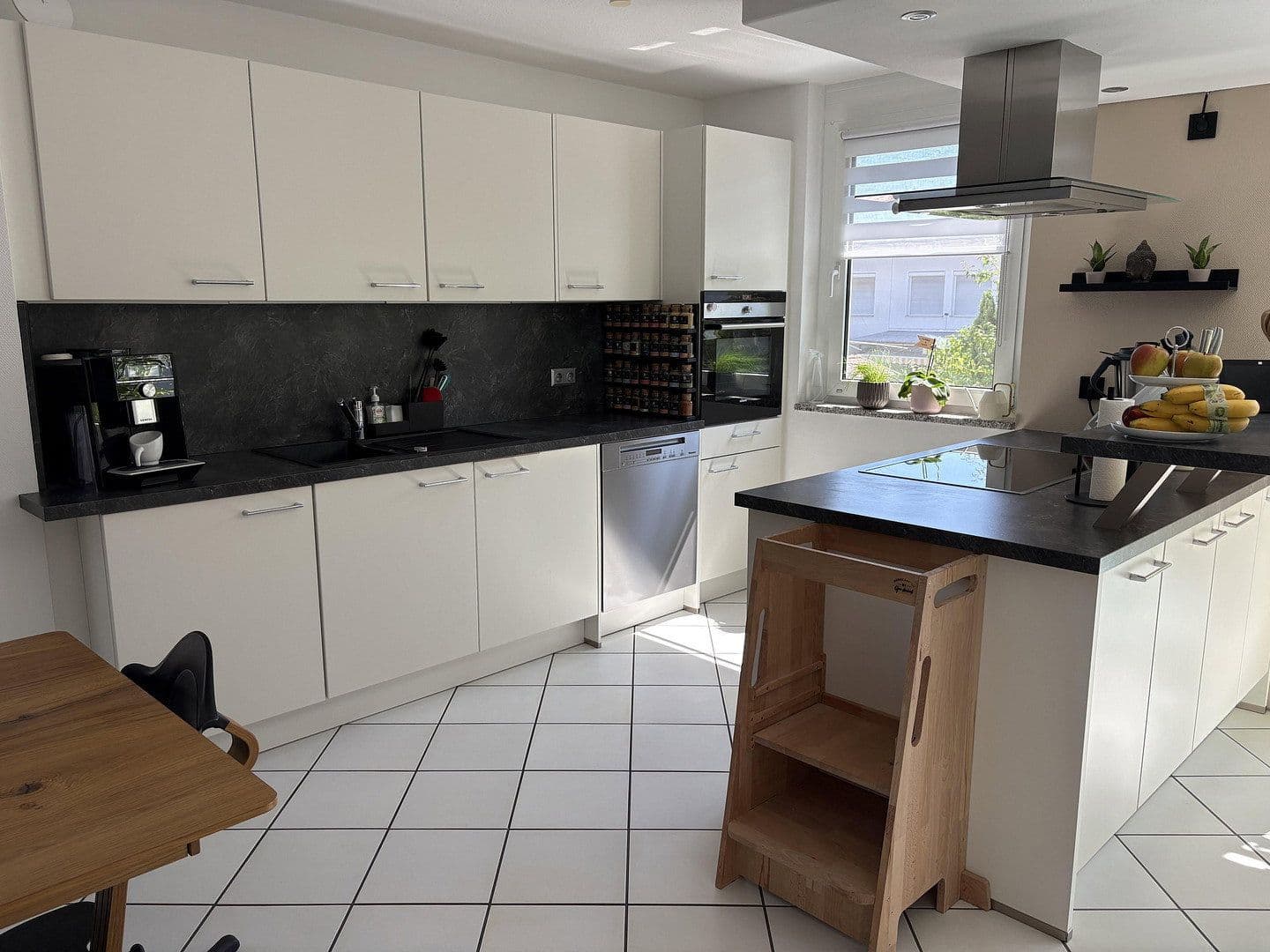 Prodej domu 115 m², pozemek 185 m², Remseck am Neckar, Bádensko-Württembersko Prodej domu 115 m², pozemek 185 m², Remseck am Neckar, Bádensko-Württembersko