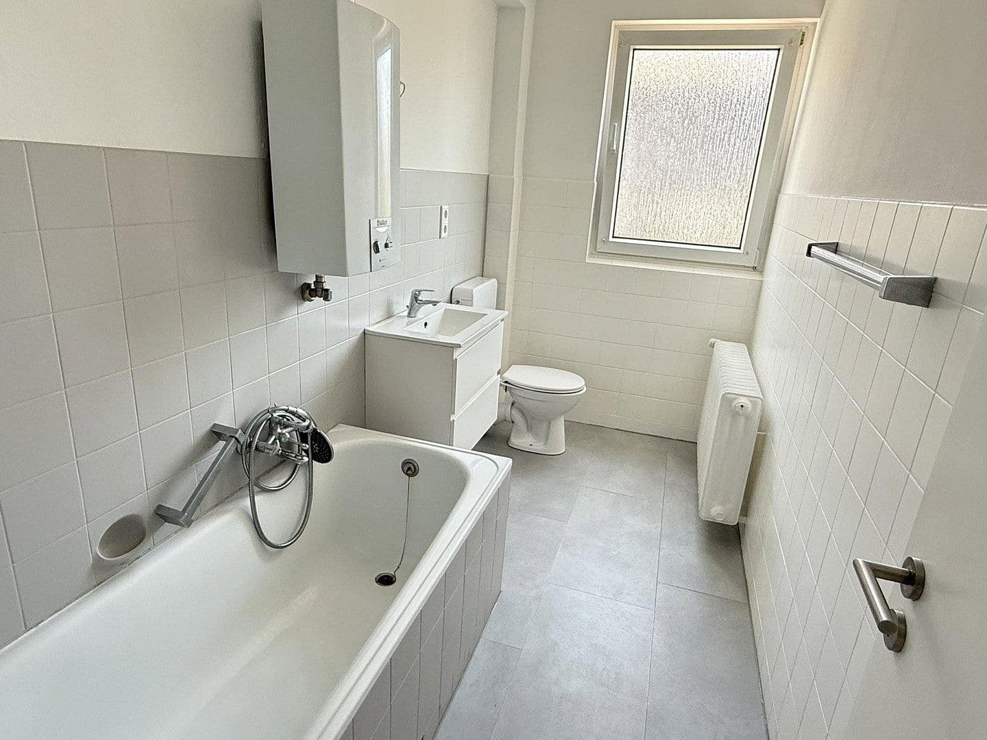 Pronájem bytu 2+1 67 m², Steinenfeld 39, Wuppertal, Severní Porýní-Vestfálsko Pronájem bytu 2+1 67 m², Steinenfeld 39, Wuppertal, Severní Porýní-Vestfálsko
