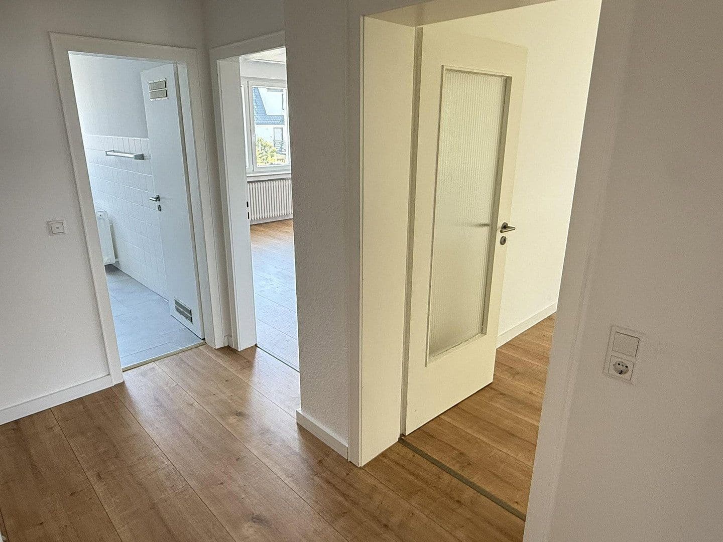 Pronájem bytu 2+1 67 m², Steinenfeld 39, Wuppertal, Severní Porýní-Vestfálsko Pronájem bytu 2+1 67 m², Steinenfeld 39, Wuppertal, Severní Porýní-Vestfálsko