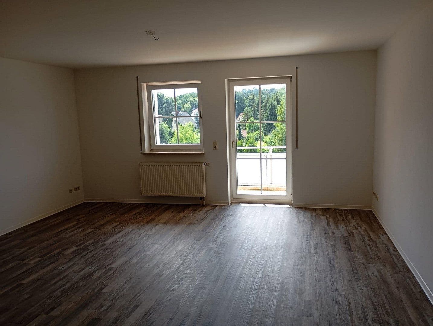 Pronájem bytu 2+1 58 m², Graf-Wiprecht-Strasse 15, Groitzsch, Sasko Pronájem bytu 2+1 58 m², Graf-Wiprecht-Strasse 15, Groitzsch, Sasko