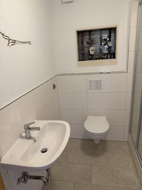 Pronájem bytu 2+1 58 m², Graf-Wiprecht-Strasse 15, Groitzsch, Sasko Pronájem bytu 2+1 58 m², Graf-Wiprecht-Strasse 15, Groitzsch, Sasko