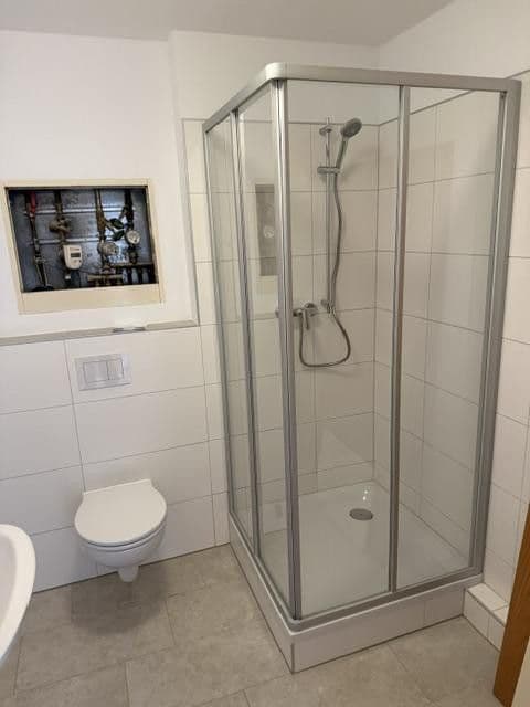 Pronájem bytu 2+1 58 m², Graf-Wiprecht-Strasse 15, Groitzsch, Sasko Pronájem bytu 2+1 58 m², Graf-Wiprecht-Strasse 15, Groitzsch, Sasko