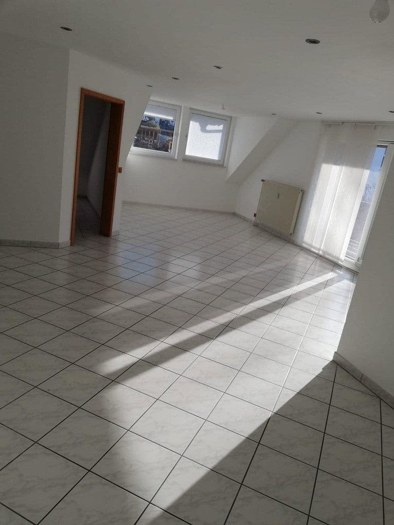 Prodej bytu 5+1 109 m², Sachsenhäuserstr. 5, Lautertal (Odenwald), Hessen Prodej bytu 5+1 109 m², Sachsenhäuserstr. 5, Lautertal (Odenwald), Hessen
