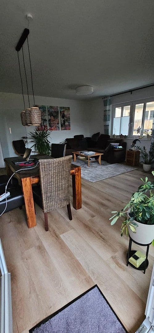 Pronájem bytu 3+1 113 m², Eilsenerstraße 23, Obernkirchen, Dolní Sasko Pronájem bytu 3+1 113 m², Eilsenerstraße 23, Obernkirchen, Dolní Sasko
