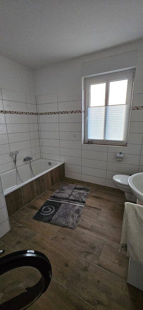 Pronájem bytu 3+1 113 m², Eilsenerstraße 23, Obernkirchen, Dolní Sasko Pronájem bytu 3+1 113 m², Eilsenerstraße 23, Obernkirchen, Dolní Sasko