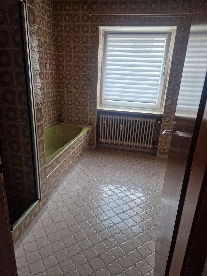 Prodej domu 130 m², pozemek 740 m², Querstrasse 7, Rottenburg a. d. Laaber, Bavorsko Prodej domu 130 m², pozemek 740 m², Querstrasse 7, Rottenburg a. d. Laaber, Bavorsko
