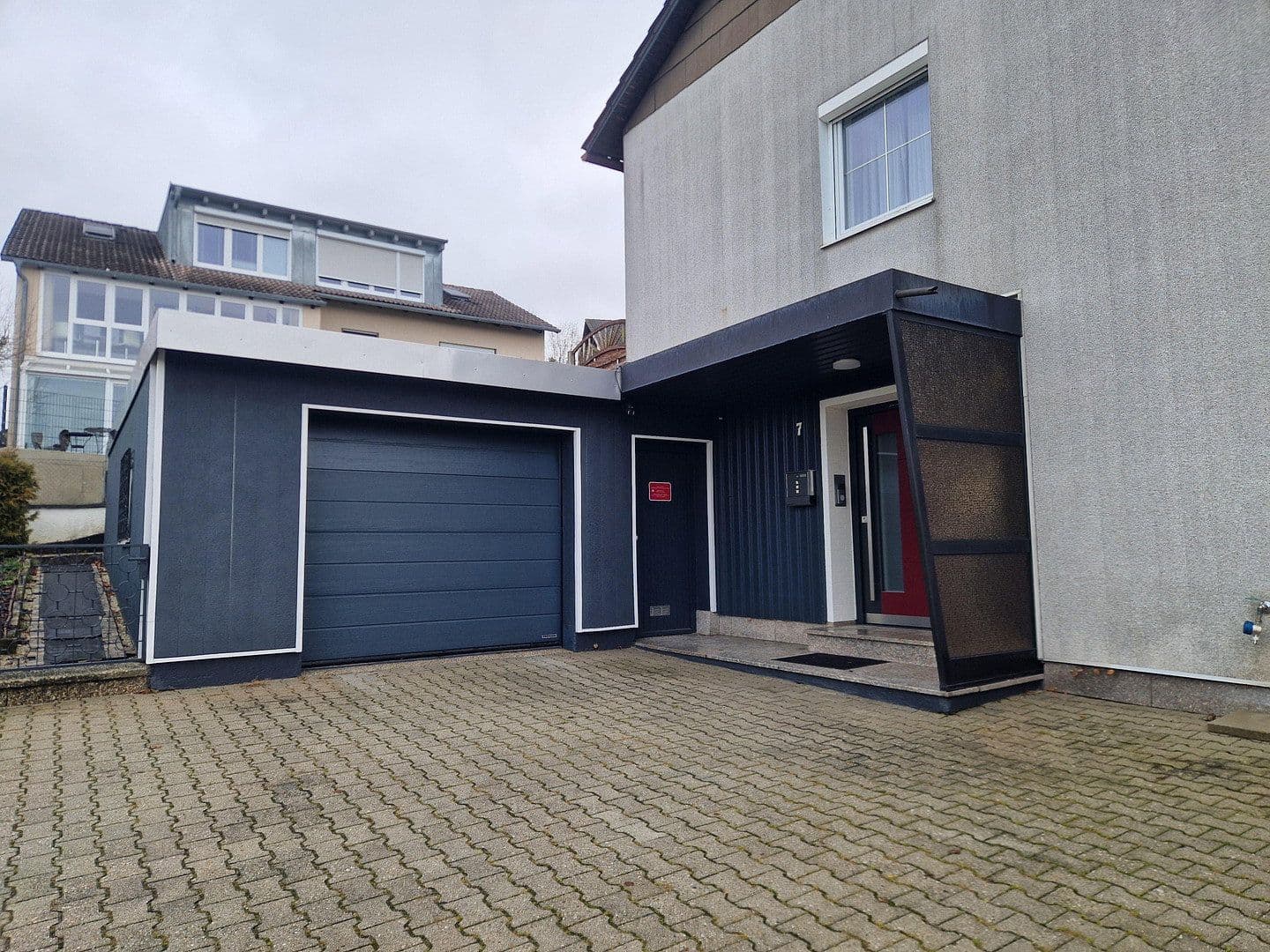 Prodej domu 130 m², pozemek 740 m², Querstrasse 7, Rottenburg a. d. Laaber, Bavorsko Prodej domu 130 m², pozemek 740 m², Querstrasse 7, Rottenburg a. d. Laaber, Bavorsko