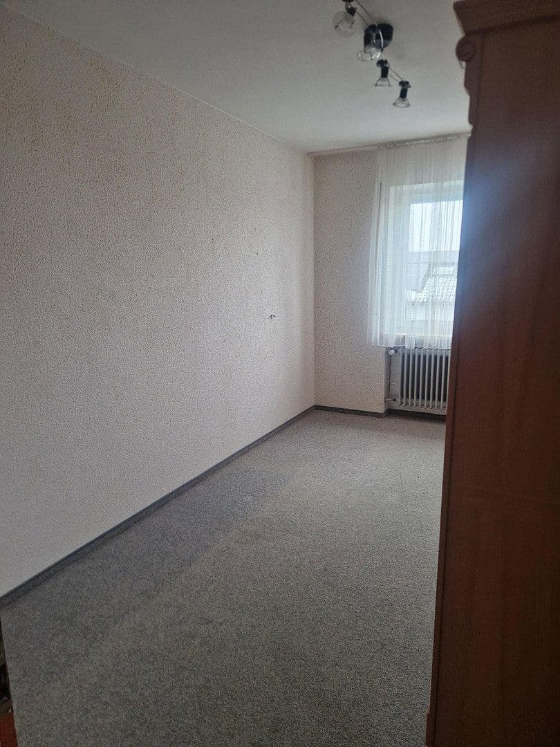 Prodej domu 130 m², pozemek 740 m², Querstrasse 7, Rottenburg a. d. Laaber, Bavorsko Prodej domu 130 m², pozemek 740 m², Querstrasse 7, Rottenburg a. d. Laaber, Bavorsko