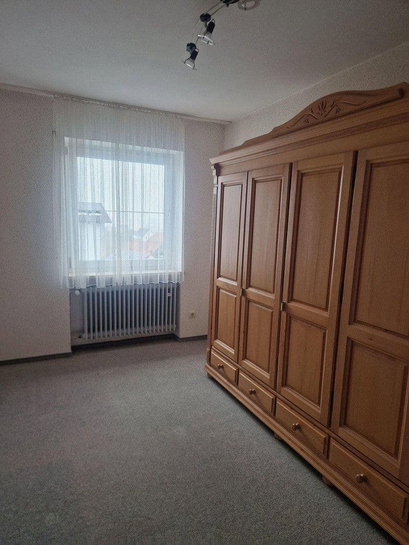Prodej domu 130 m², pozemek 740 m², Querstrasse 7, Rottenburg a. d. Laaber, Bavorsko Prodej domu 130 m², pozemek 740 m², Querstrasse 7, Rottenburg a. d. Laaber, Bavorsko