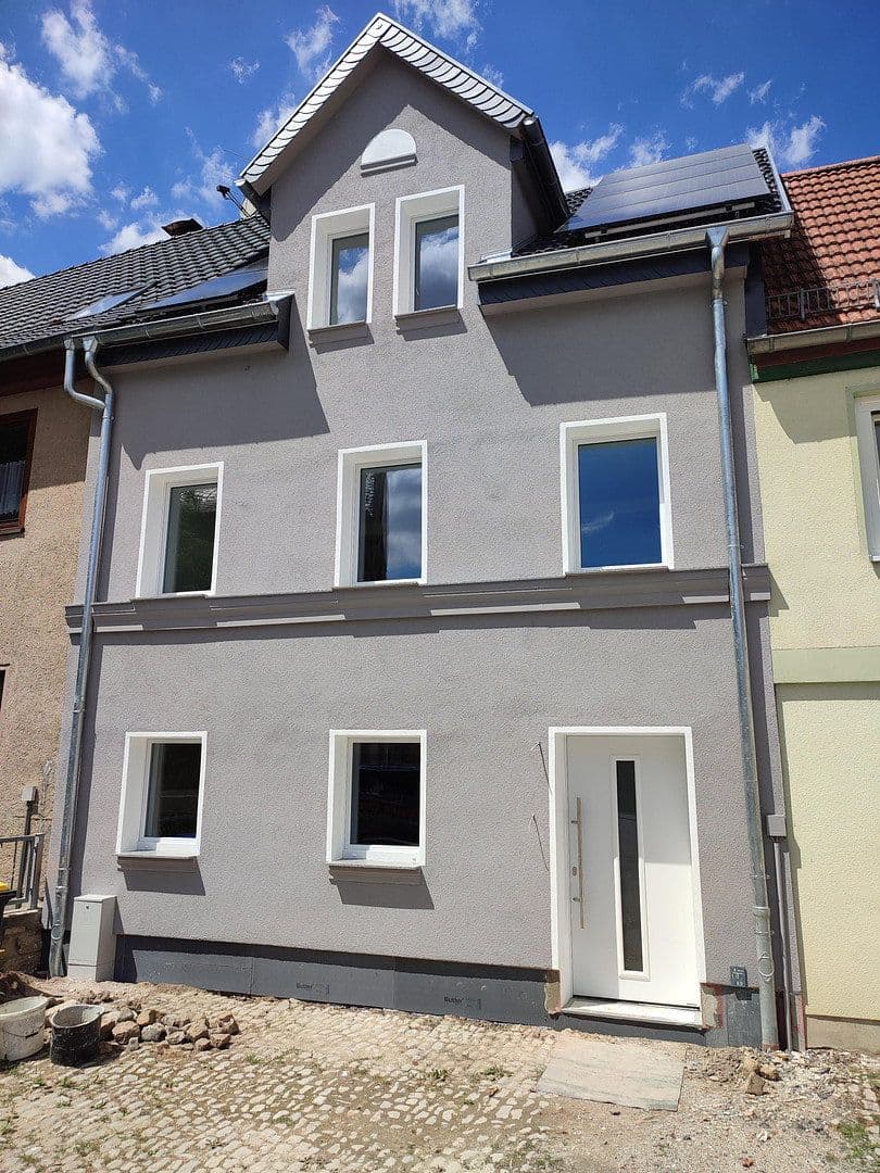 Prodej domu 125 m², pozemek 67 m², Kirchplatz 6 a, Dornburg-Camburg, Durynsko Prodej domu 125 m², pozemek 67 m², Kirchplatz 6 a, Dornburg-Camburg, Durynsko