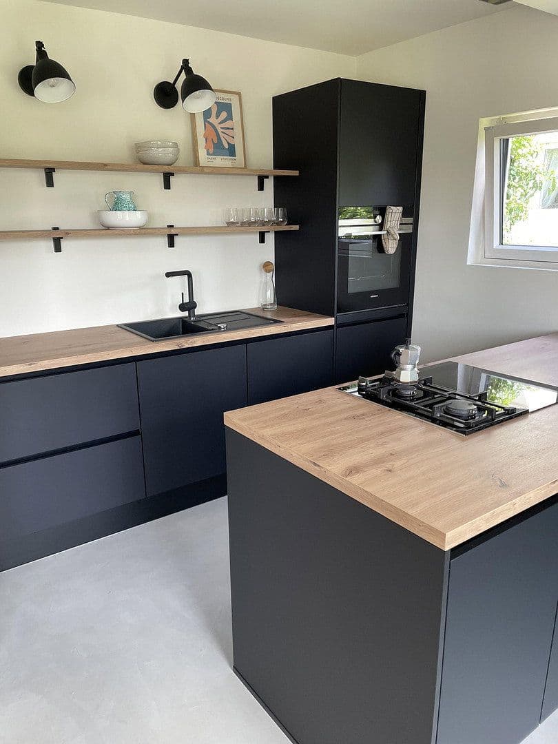 Prodej domu 125 m², pozemek 536 m², Roth, Bavorsko Prodej domu 125 m², pozemek 536 m², Roth, Bavorsko