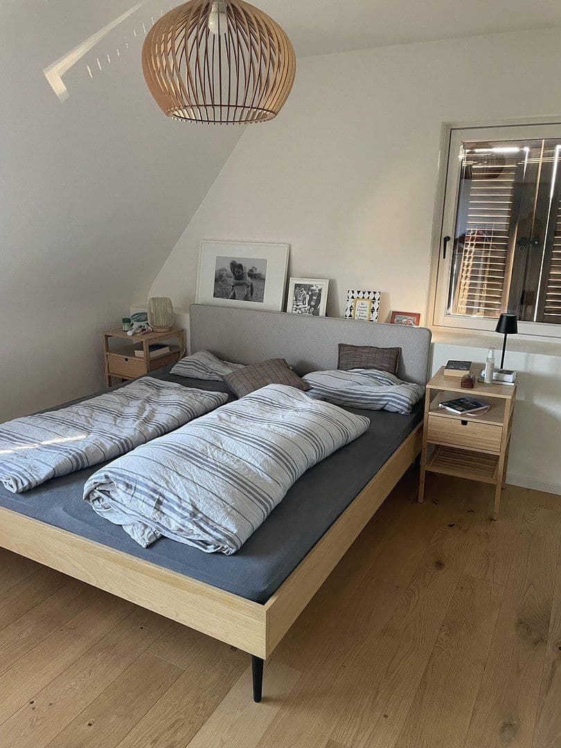 Prodej domu 125 m², pozemek 536 m², Roth, Bavorsko Prodej domu 125 m², pozemek 536 m², Roth, Bavorsko