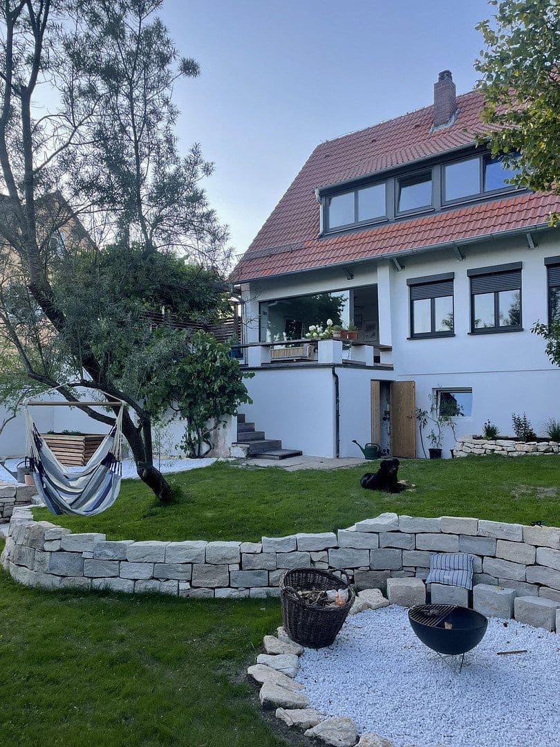 Prodej domu 125 m², pozemek 536 m², Roth, Bavorsko Prodej domu 125 m², pozemek 536 m², Roth, Bavorsko