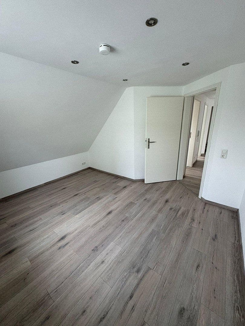 Pronájem bytu 3+1 56 m², Gartenstrasse 13A, Erbes-Büdesheim, Porýní-Falc Pronájem bytu 3+1 56 m², Gartenstrasse 13A, Erbes-Büdesheim, Porýní-Falc