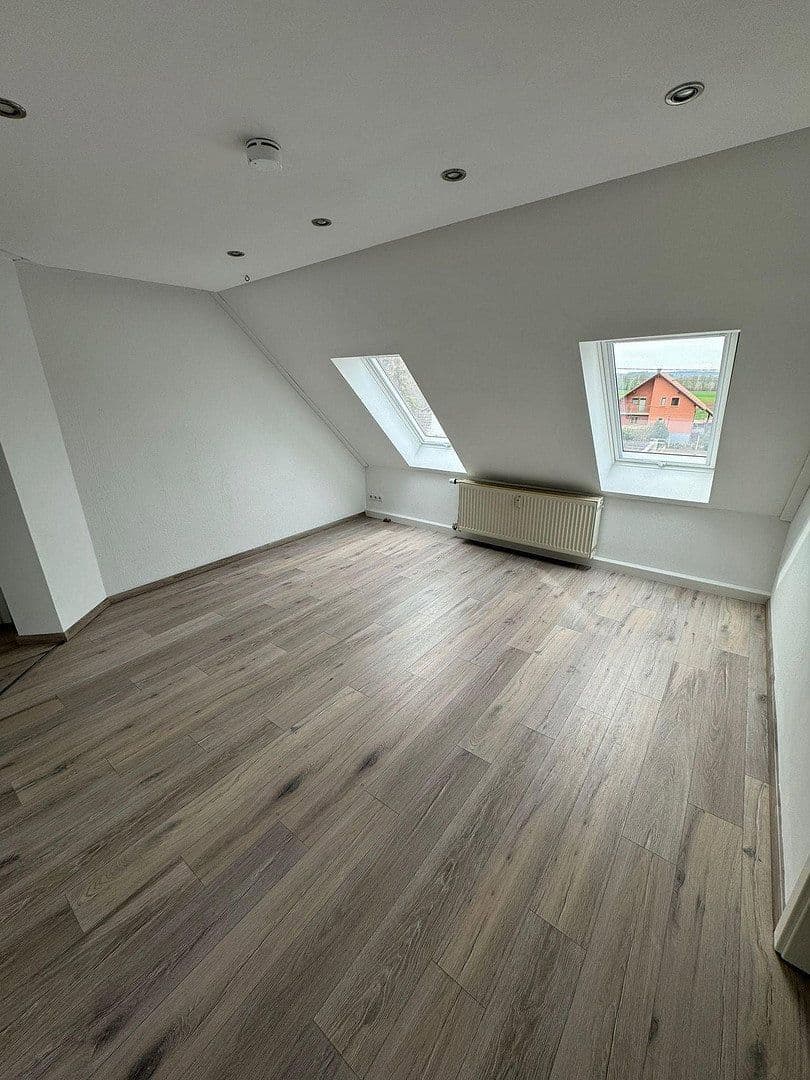 Pronájem bytu 3+1 56 m², Gartenstrasse 13A, Erbes-Büdesheim, Porýní-Falc Pronájem bytu 3+1 56 m², Gartenstrasse 13A, Erbes-Büdesheim, Porýní-Falc