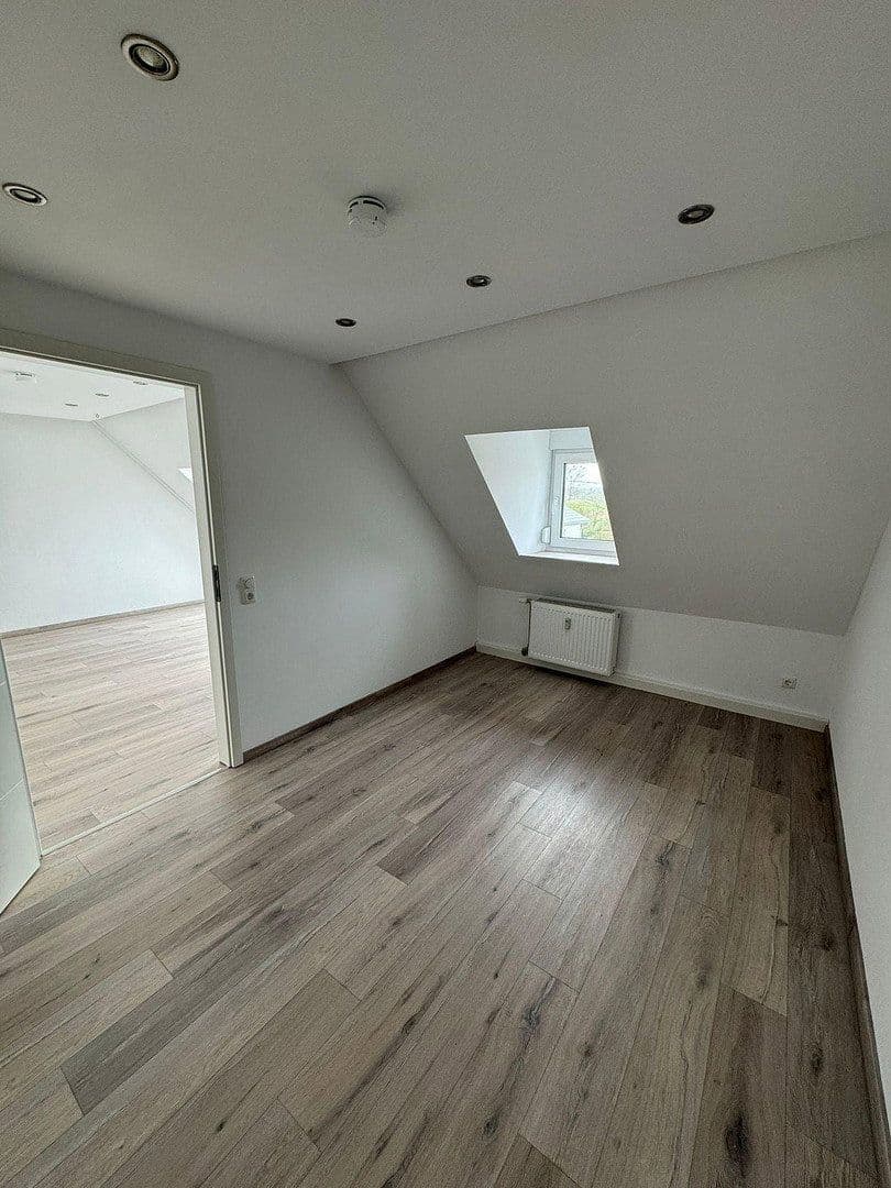 Pronájem bytu 3+1 56 m², Gartenstrasse 13A, Erbes-Büdesheim, Porýní-Falc Pronájem bytu 3+1 56 m², Gartenstrasse 13A, Erbes-Büdesheim, Porýní-Falc