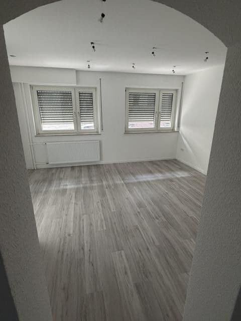 Pronájem bytu 2+1 61 m², Mannheim, Bádensko-Württembersko Pronájem bytu 2+1 61 m², Mannheim, Bádensko-Württembersko