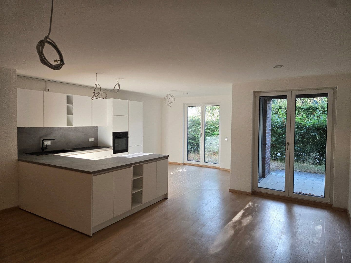 Pronájem bytu 3+1 107 m², Ulenbergstraße 1, Düsseldorf, Severní Porýní-Vestfálsko Pronájem bytu 3+1 107 m², Ulenbergstraße 1, Düsseldorf, Severní Porýní-Vestfálsko