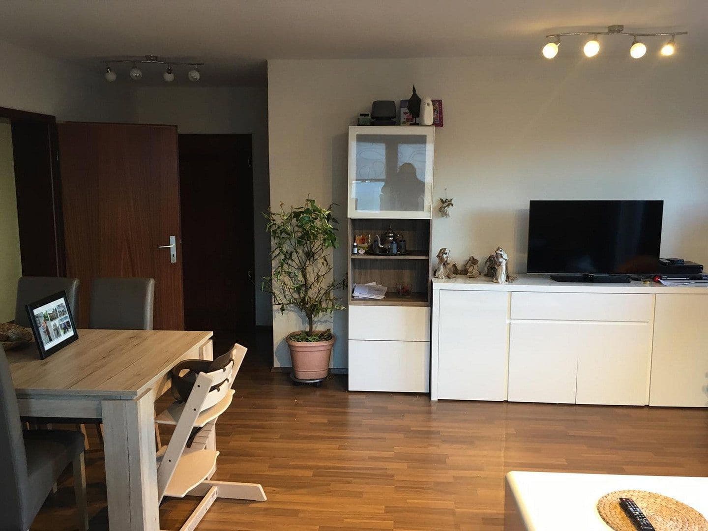 Pronájem bytu 4+1 120 m², Braunschweig, Dolní Sasko Pronájem bytu 4+1 120 m², Braunschweig, Dolní Sasko