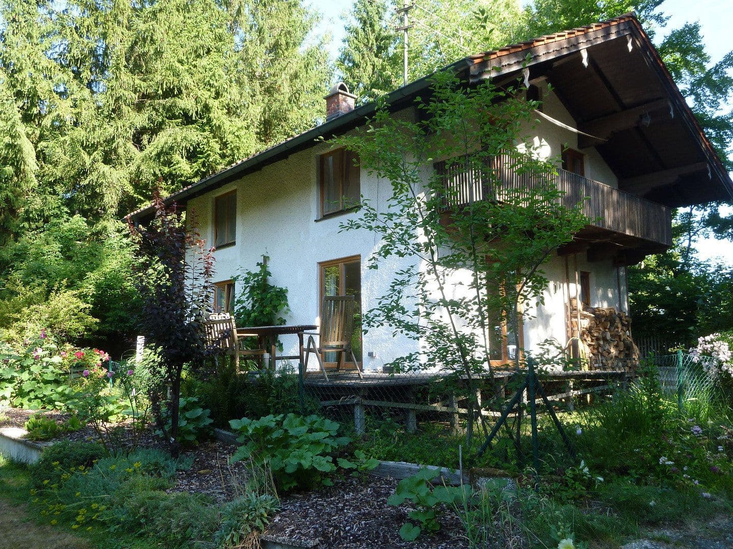 Prodej domu 105 m², pozemek 1.135 m², Übersee, Bavorsko Prodej domu 105 m², pozemek 1.135 m², Übersee, Bavorsko