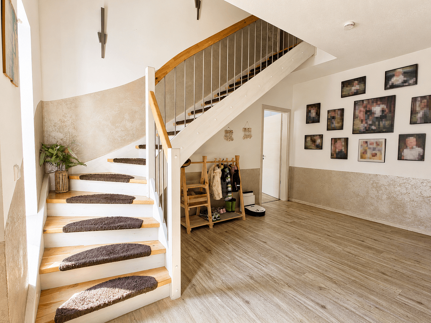 Prodej domu 217 m², pozemek 738 m², Reisbach, Bavorsko Prodej domu 217 m², pozemek 738 m², Reisbach, Bavorsko