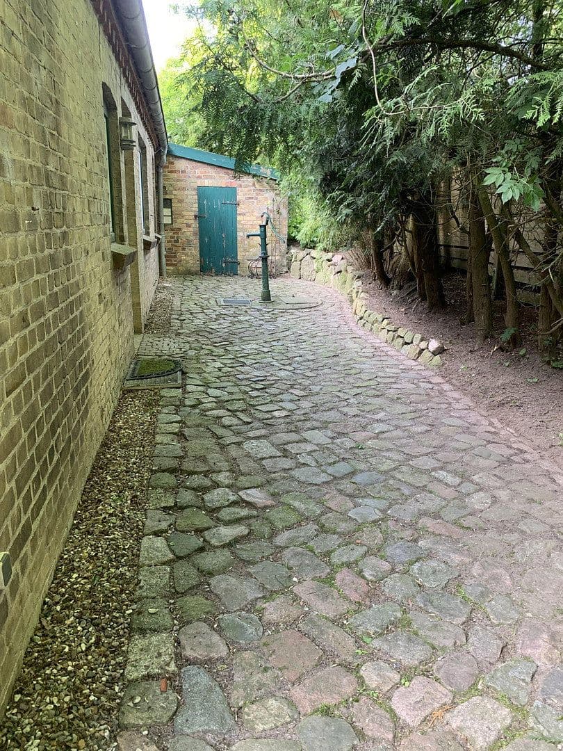 Prodej domu 150 m², pozemek 1.090 m², Klein Schlamin, Šlesvicko-Holštýnsko Prodej domu 150 m², pozemek 1.090 m², Klein Schlamin, Šlesvicko-Holštýnsko