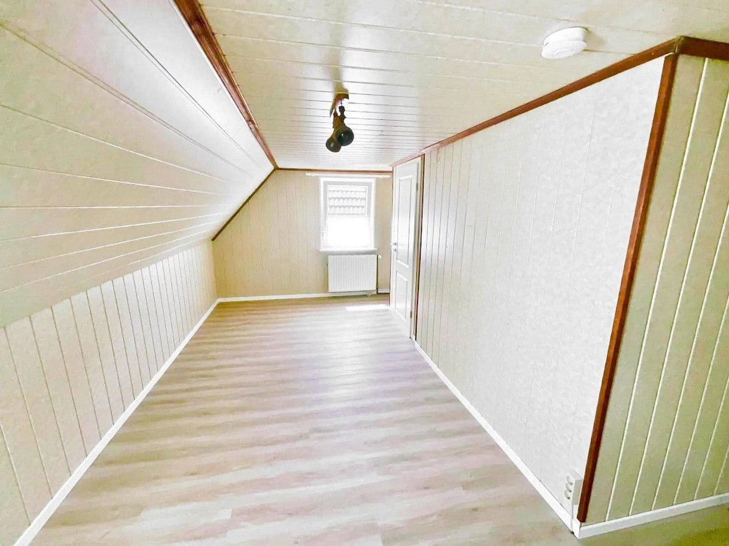 Prodej domu 117 m², pozemek 260 m², Althusiusstr. 83, Emden, Dolní Sasko Prodej domu 117 m², pozemek 260 m², Althusiusstr. 83, Emden, Dolní Sasko