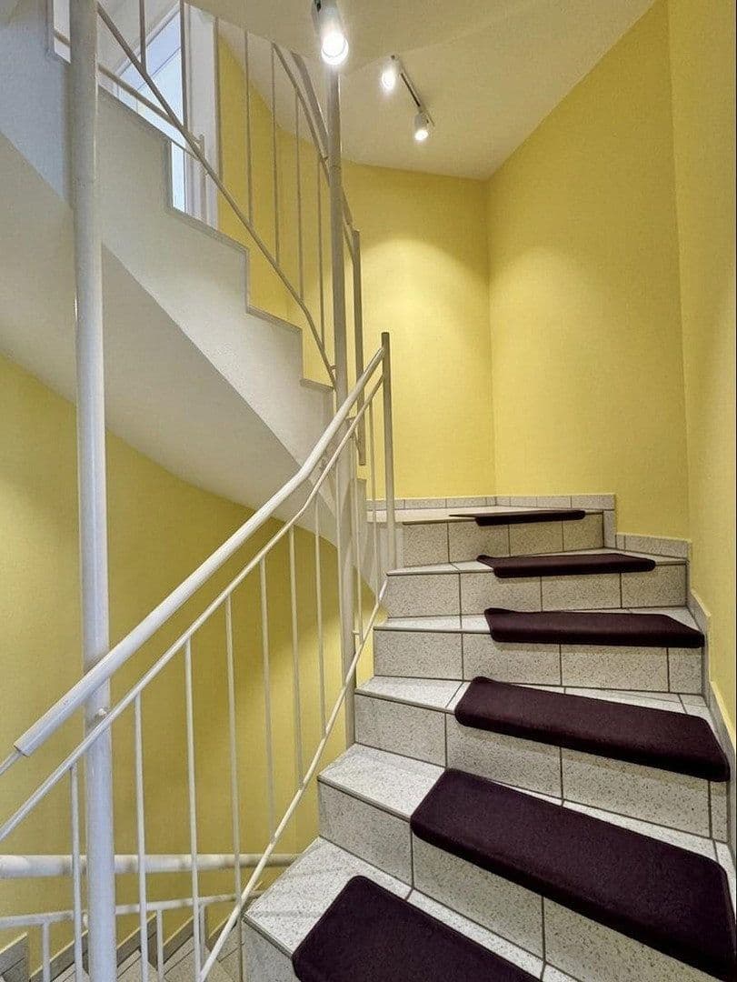 Pronájem domu 160 m², pozemek 60 m², Ingolstadt, Bavorsko Pronájem domu 160 m², pozemek 60 m², Ingolstadt, Bavorsko