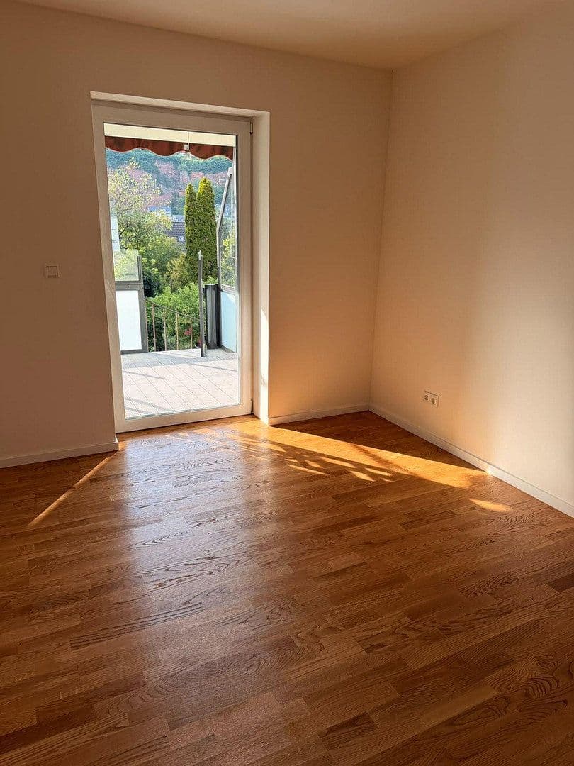 Prodej bytu 3+1 93 m², Trier, Porýní-Falc Prodej bytu 3+1 93 m², Trier, Porýní-Falc
