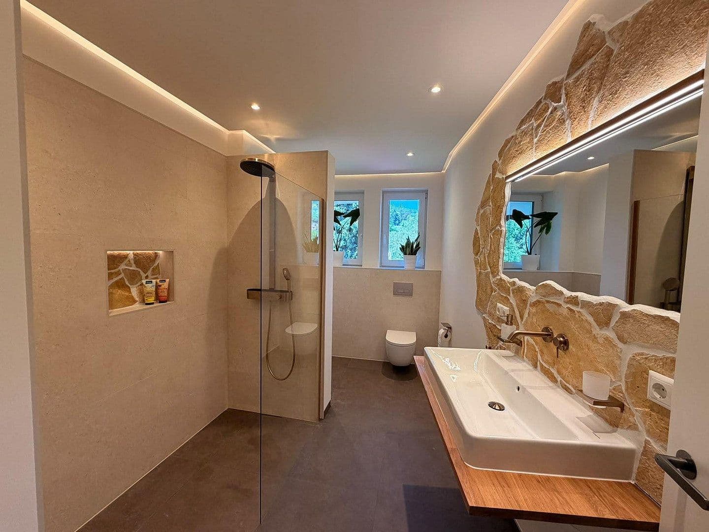 Prodej bytu 3+1 93 m², Trier, Porýní-Falc Prodej bytu 3+1 93 m², Trier, Porýní-Falc