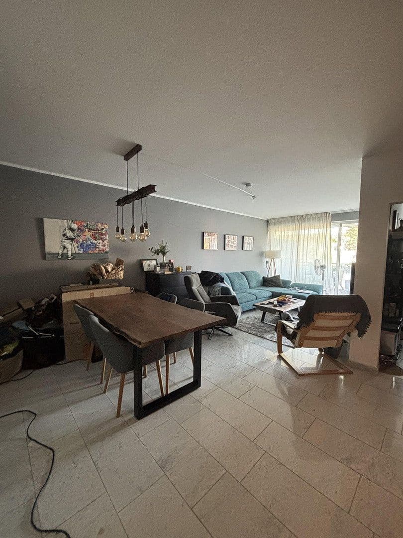 Pronájem bytu 3+1 82 m², Marbacher Str. 13, Düsseldorf, Severní Porýní-Vestfálsko Pronájem bytu 3+1 82 m², Marbacher Str. 13, Düsseldorf, Severní Porýní-Vestfálsko