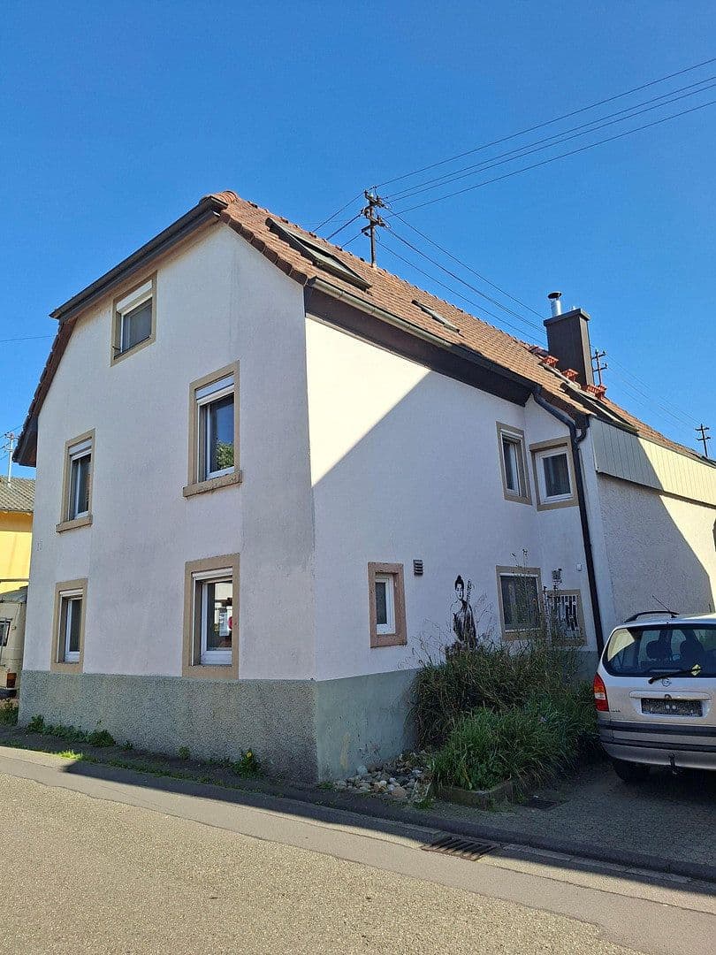 Prodej domu 198 m², pozemek 167 m², Herbolzheim, Bádensko-Württembersko Prodej domu 198 m², pozemek 167 m², Herbolzheim, Bádensko-Württembersko