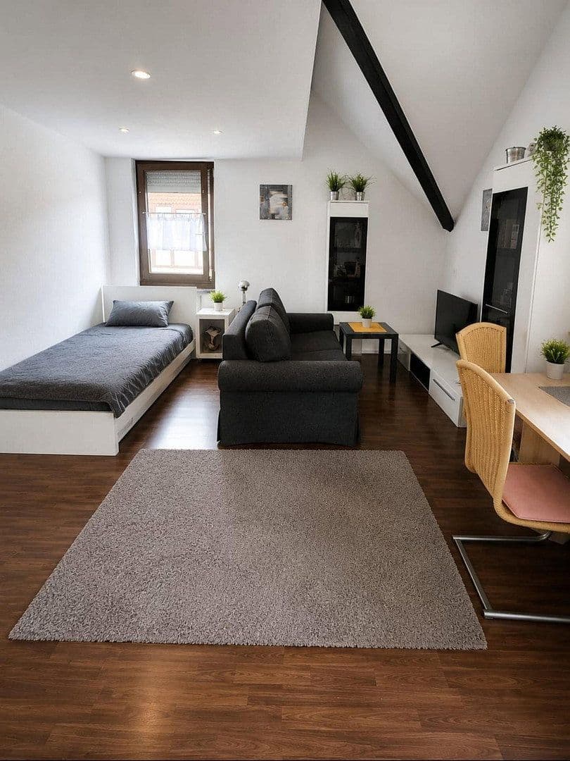 Prodej bytu 1+1 35 m², Hohenheimer Straße 3, Esslingen am Neckar, Bádensko-Württembersko Prodej bytu 1+1 35 m², Hohenheimer Straße 3, Esslingen am Neckar, Bádensko-Württembersko