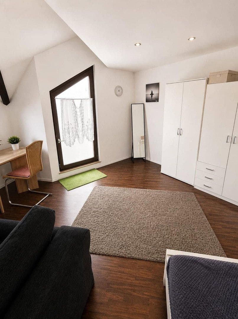 Prodej bytu 1+1 35 m², Hohenheimer Straße 3, Esslingen am Neckar, Bádensko-Württembersko Prodej bytu 1+1 35 m², Hohenheimer Straße 3, Esslingen am Neckar, Bádensko-Württembersko