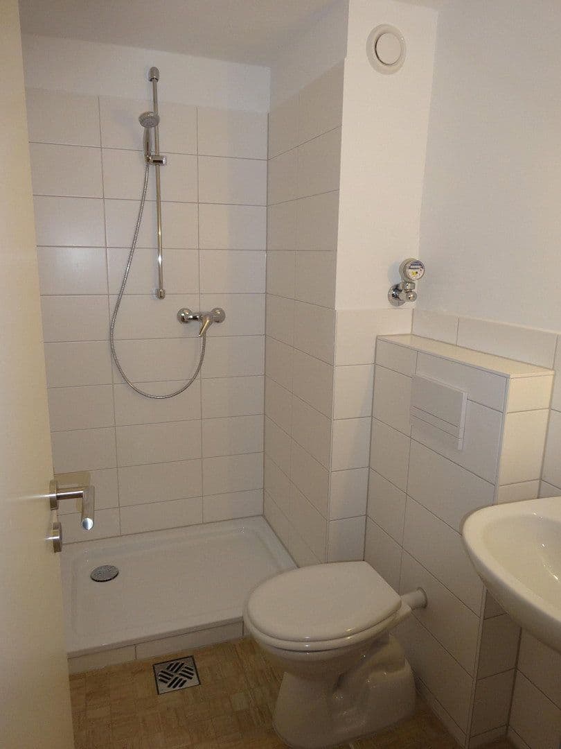 Prodej bytu 1+1 32 m², Friedrich-Wilhelm-Str., Berlin, Berlín Prodej bytu 1+1 32 m², Friedrich-Wilhelm-Str., Berlin, Berlín