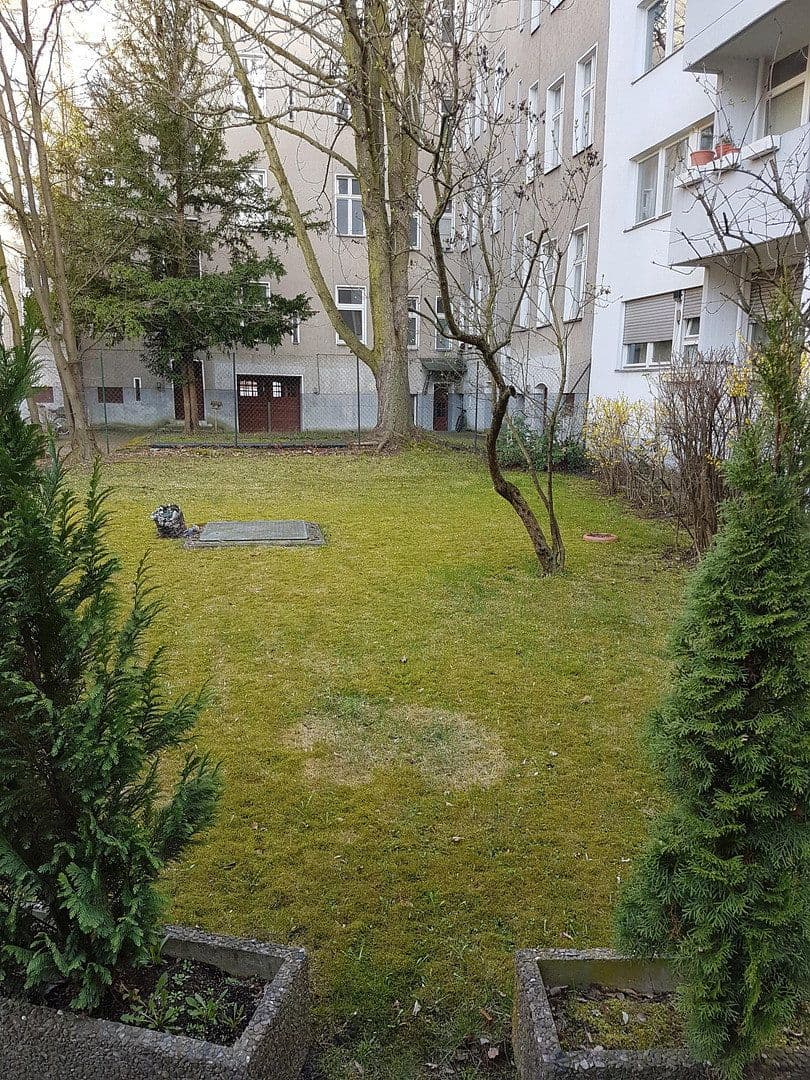 Prodej bytu 1+1 32 m², Friedrich-Wilhelm-Str., Berlin, Berlín Prodej bytu 1+1 32 m², Friedrich-Wilhelm-Str., Berlin, Berlín