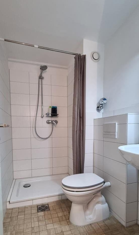 Prodej bytu 1+1 32 m², Friedrich-Wilhelm-Str., Berlin, Berlín Prodej bytu 1+1 32 m², Friedrich-Wilhelm-Str., Berlin, Berlín