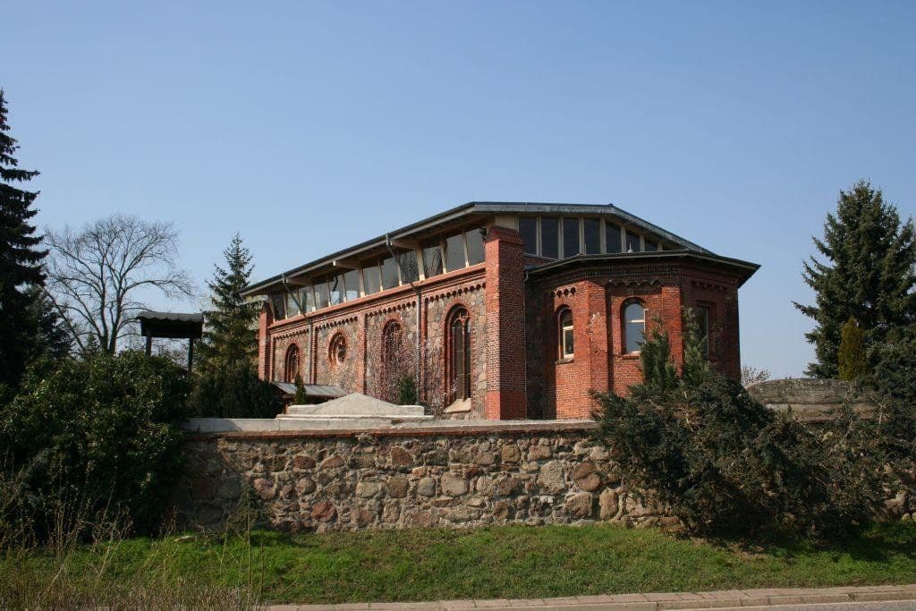 Prodej domu 120 m², pozemek 400 m², Ernst - Thälmann - Str. / Gartenstr., Fichtenhöhe, Braniborsko Prodej domu 120 m², pozemek 400 m², Ernst - Thälmann - Str. / Gartenstr., Fichtenhöhe, Braniborsko