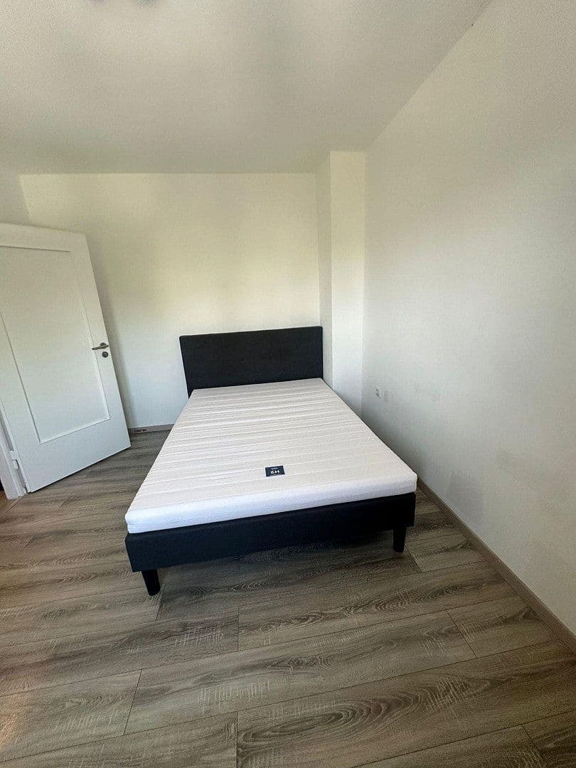 Pronájem bytu 12 m², Frankfurt, Hessen Pronájem bytu 12 m², Frankfurt, Hessen