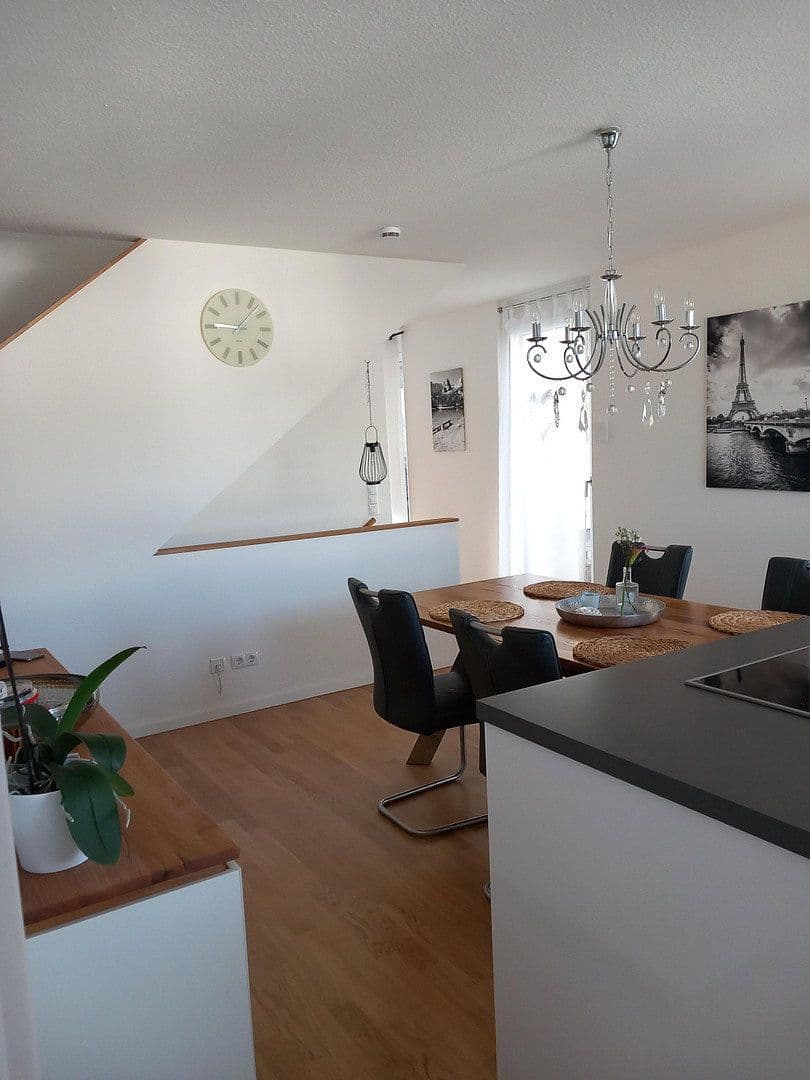 Prodej domu 120 m², pozemek 168 m², Waldkirch, Bádensko-Württembersko Prodej domu 120 m², pozemek 168 m², Waldkirch, Bádensko-Württembersko