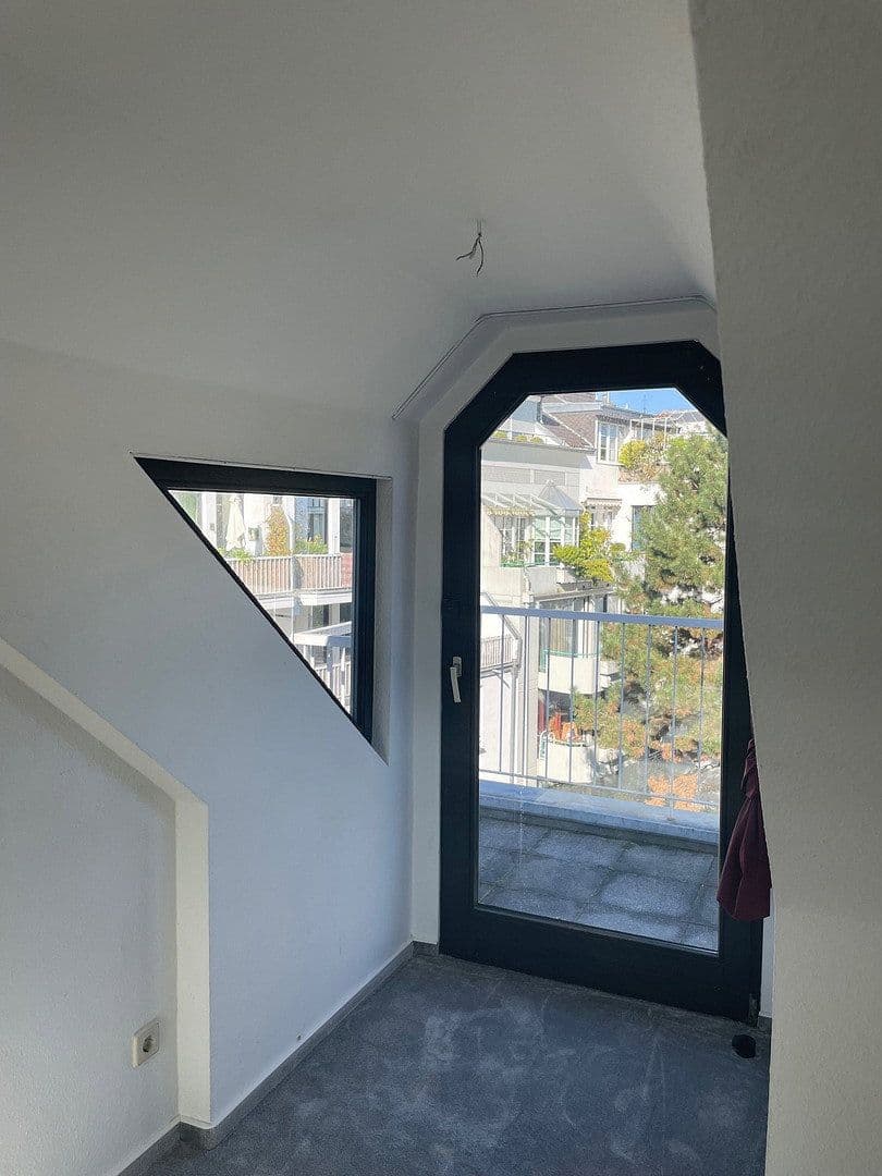 Pronájem bytu 3+kk 102 m², Bonn, Severní Porýní-Vestfálsko Pronájem bytu 3+kk 102 m², Bonn, Severní Porýní-Vestfálsko