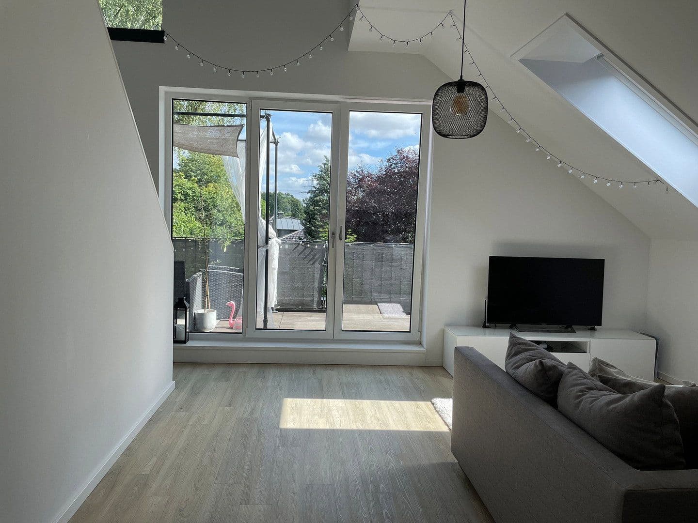 Pronájem bytu 3+kk 112 m², Hamburg, Hamburg Pronájem bytu 3+kk 112 m², Hamburg, Hamburg