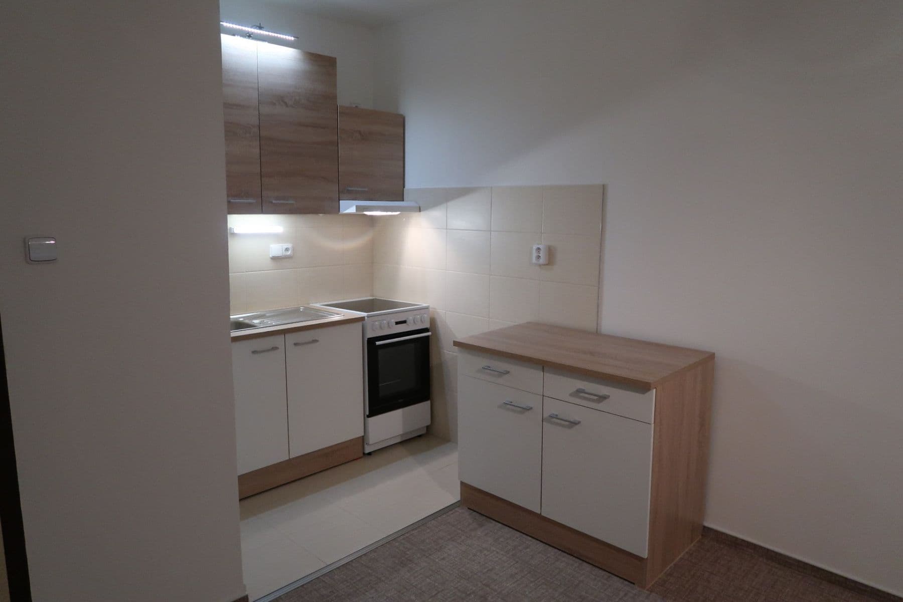 Pronájem bytu 2+kk 40 m², Jílová, Olomouc, Olomoucký kraj Pronájem bytu 2+kk 40 m², Jílová, Olomouc, Olomoucký kraj