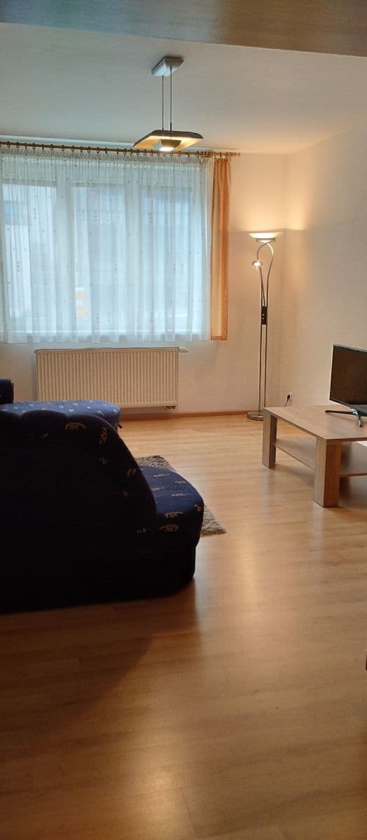 Pronájem bytu 3+1 90 m², Laurinova, Mladá Boleslav, Středočeský kraj Pronájem bytu 3+1 90 m², Laurinova, Mladá Boleslav, Středočeský kraj