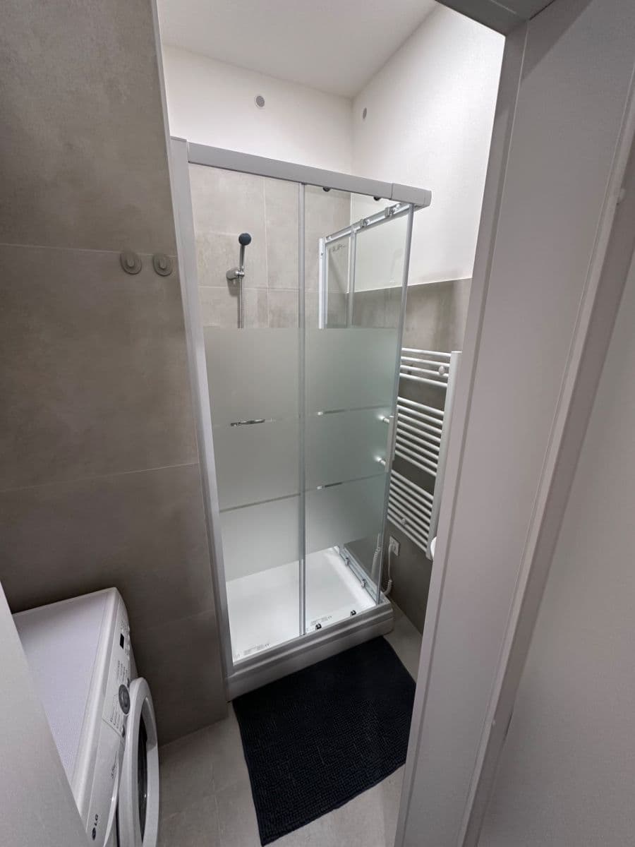 Pronájem bytu 1+kk 27 m², Podolská, Praha, Praha Pronájem bytu 1+kk 27 m², Podolská, Praha, Praha