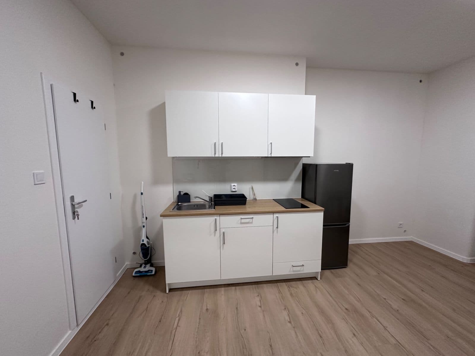 Pronájem bytu 1+kk 27 m², Podolská, Praha, Praha Pronájem bytu 1+kk 27 m², Podolská, Praha, Praha