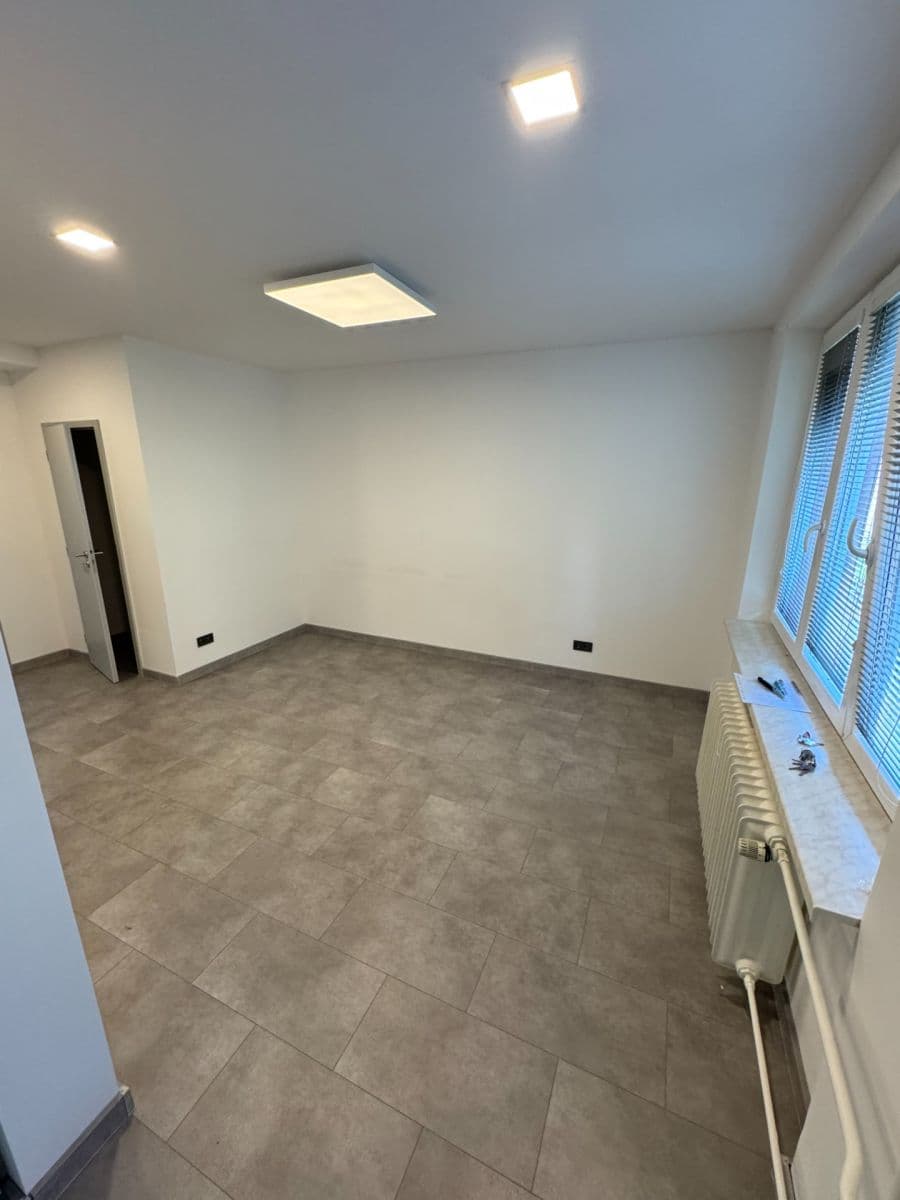 Pronájem bytu 2+kk 55 m², Dukelská, Třinec, Moravskoslezský kraj Pronájem bytu 2+kk 55 m², Dukelská, Třinec, Moravskoslezský kraj