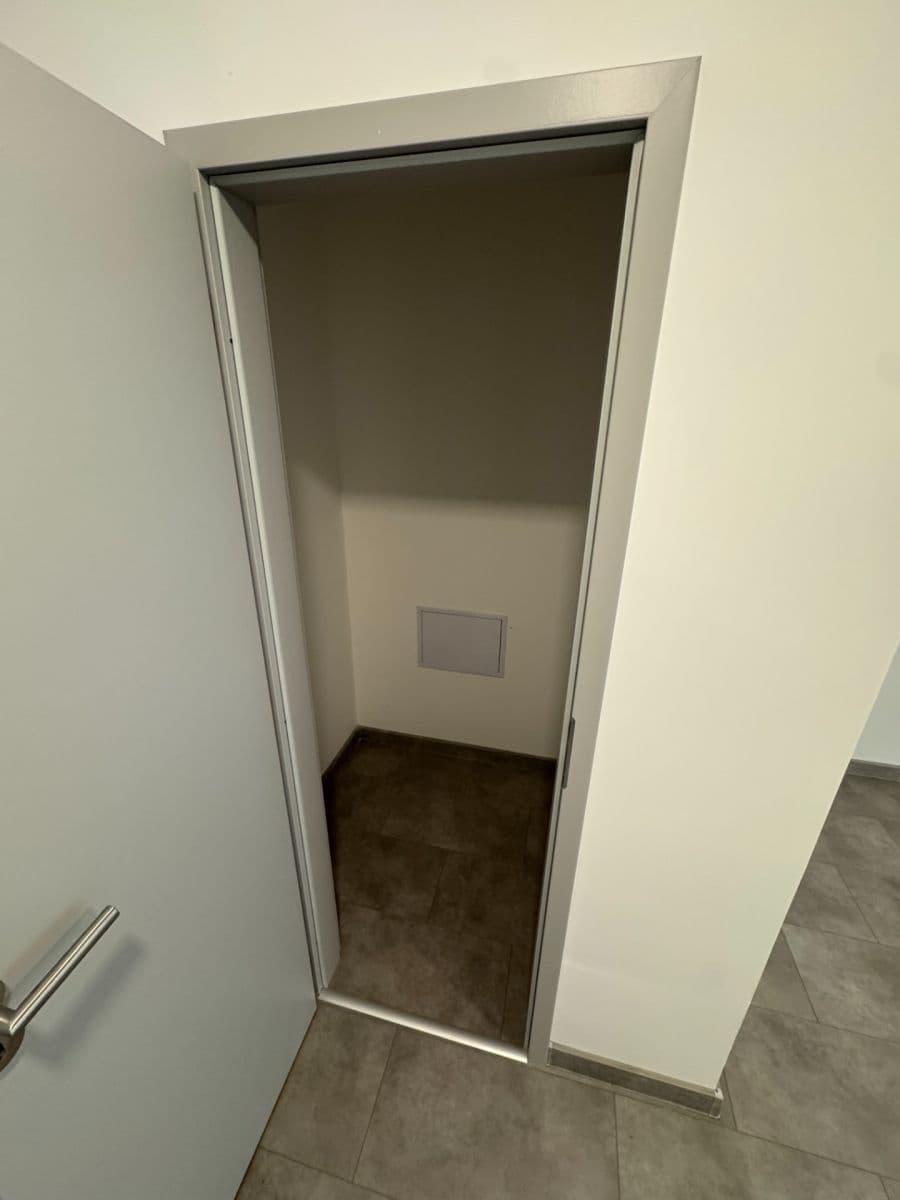 Pronájem bytu 2+kk 55 m², Dukelská, Třinec, Moravskoslezský kraj Pronájem bytu 2+kk 55 m², Dukelská, Třinec, Moravskoslezský kraj