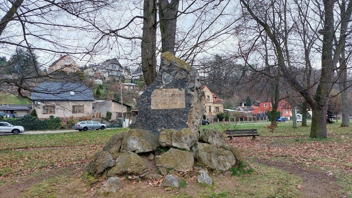 Prodej pozemku 7.743 m², Třeboňská, Hluboká nad Vltavou, Jihočeský kraj Prodej pozemku 7.743 m², Třeboňská, Hluboká nad Vltavou, Jihočeský kraj